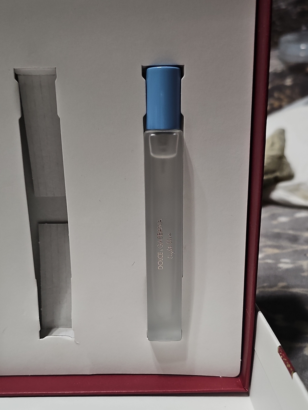 Dolce & Gabbana Light Blue Woman Spray Perfume- Light Blue Cap